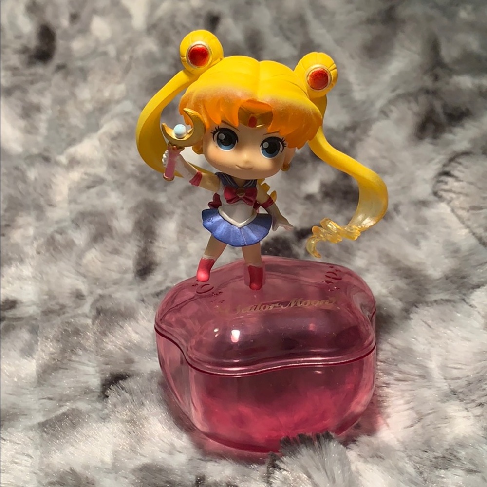 Sailor Moon Figurine